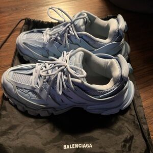 balenciaga track